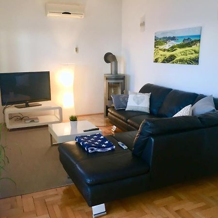 סטומורסקה Schoenes Ferienhaus Direkt Am Meer מראה חיצוני תמונה