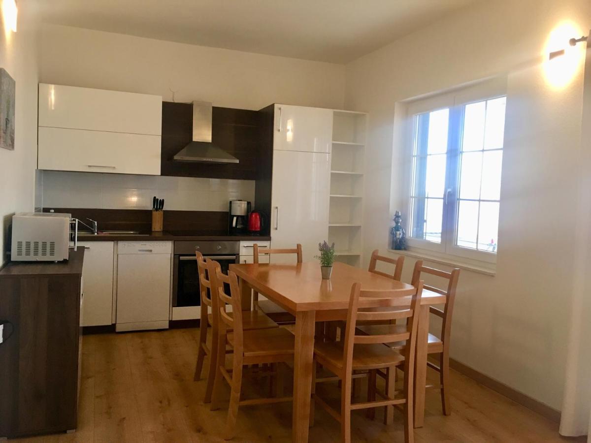 סטומורסקה Schoenes Ferienhaus Direkt Am Meer מראה חיצוני תמונה